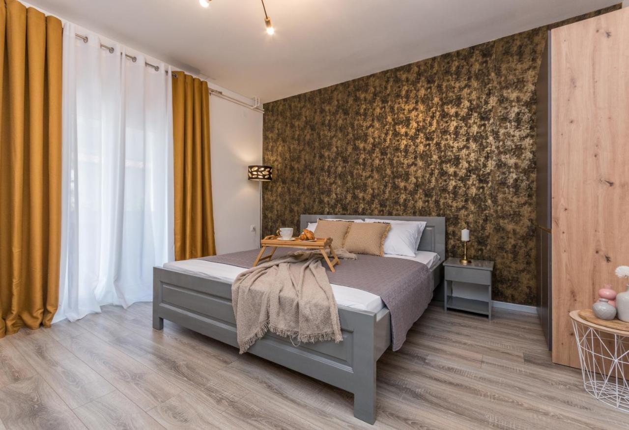 Apartmani A&M Biograd Na Moru Exterior foto